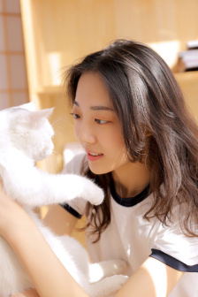 女人第一次一进去就出血